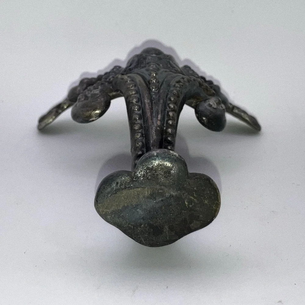 Set of 4 Vintage Winged Clawfoot Legs Cast Metal Replacement Hardware Salvage